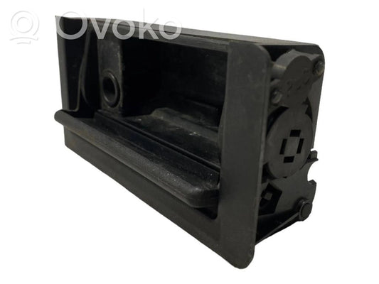 Pelnutrauks (priekšā)