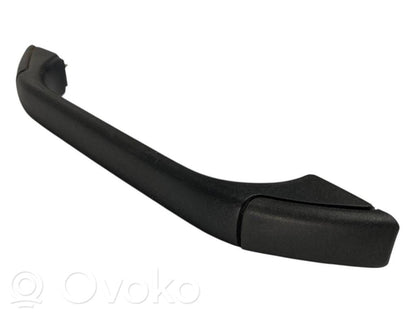 Priekšējais rokturis