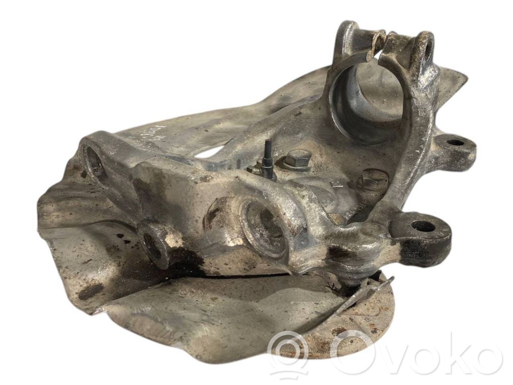 Priekšējā riteņa rumbas vārpstas šarnīrs (stupica, capfa)