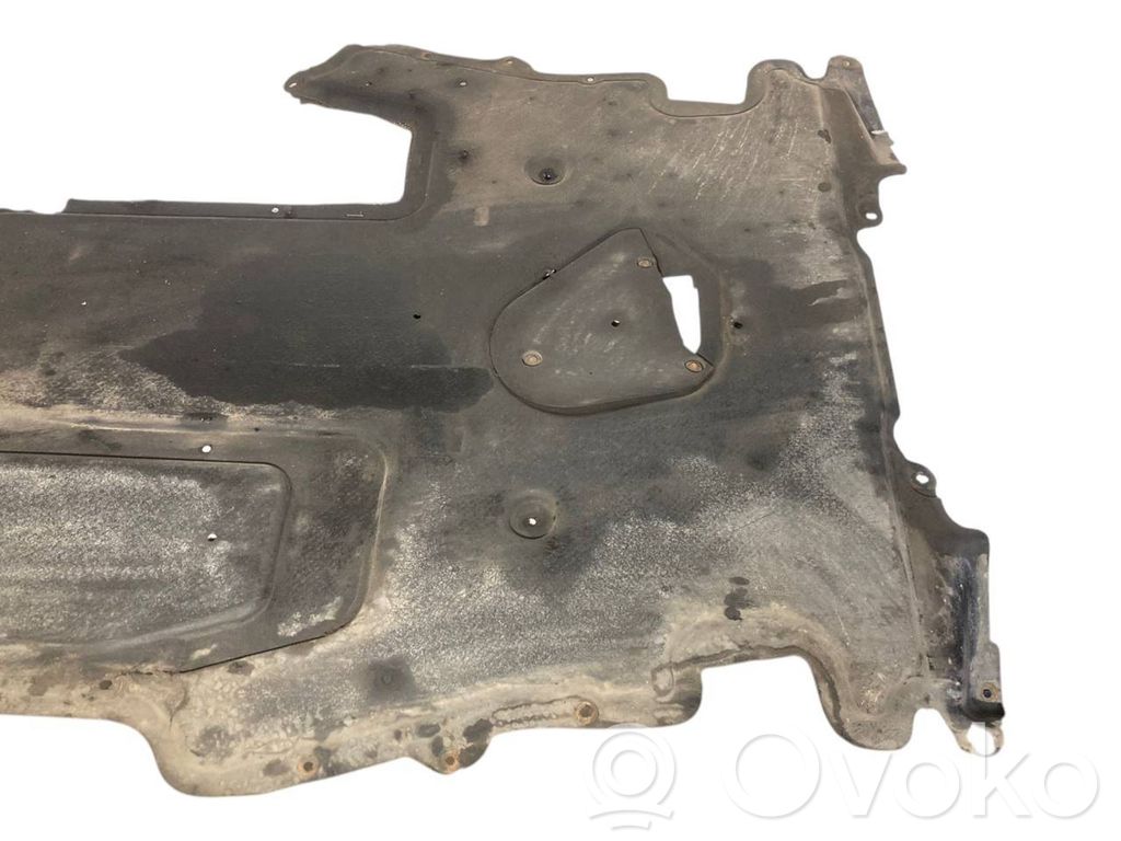 Dzinēja apakšas aizsargs