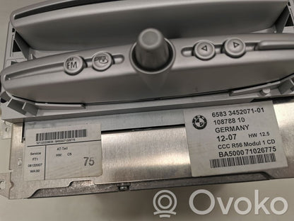 Radio / CD/DVD atskaņotājs / navigācija