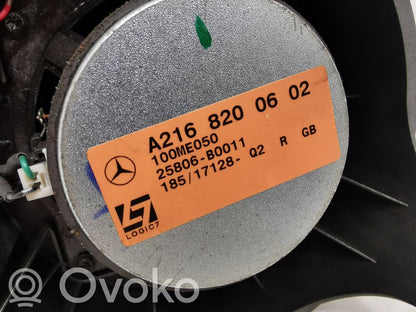 Speaker(s) in front door