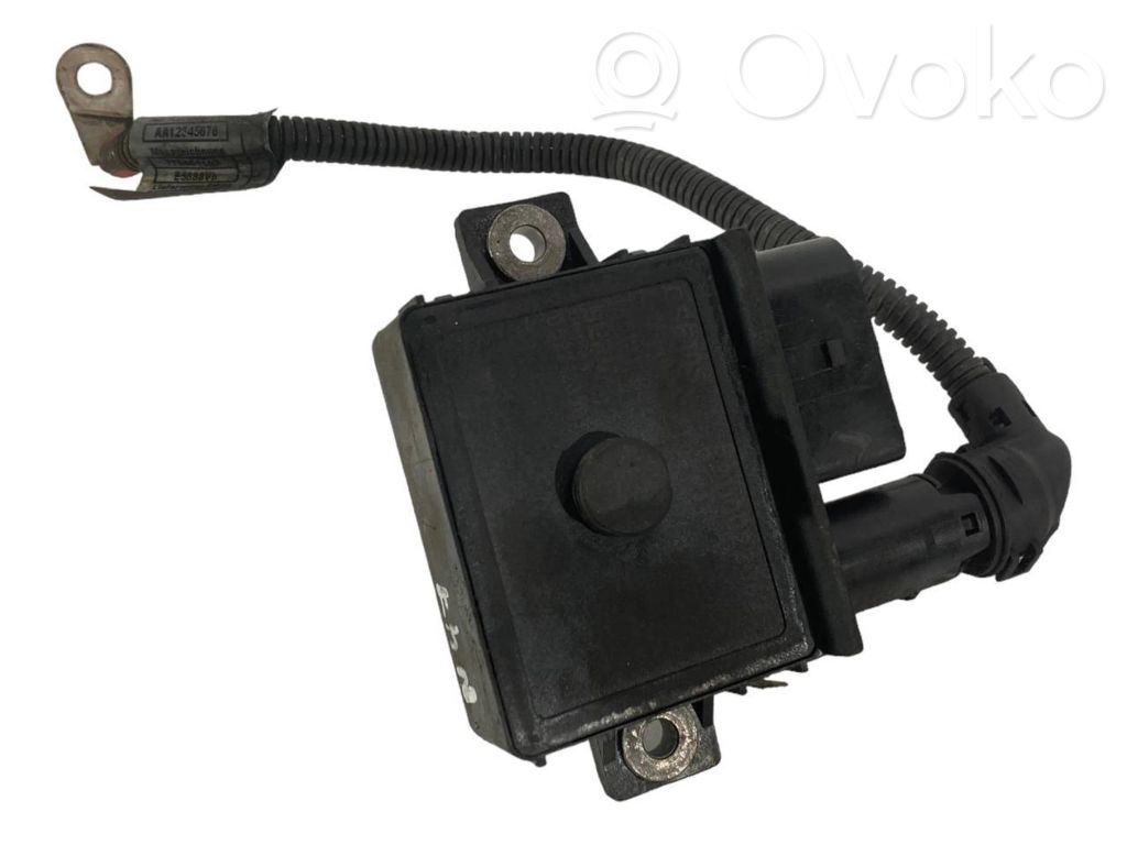 Glow plug relay