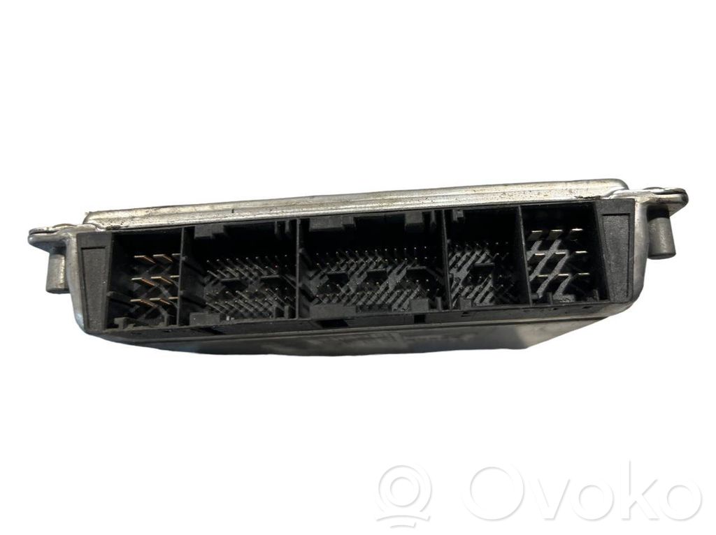 Dzinēja vadības bloks