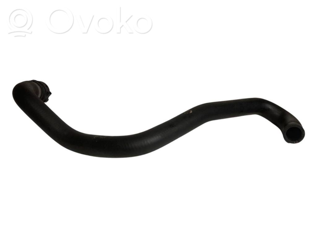 Caurulīte (-es) / šļūtene (-es)