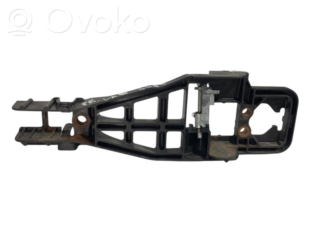 Priekšpusē turētājs / kronšteins ārējam atvēršanas rokturim