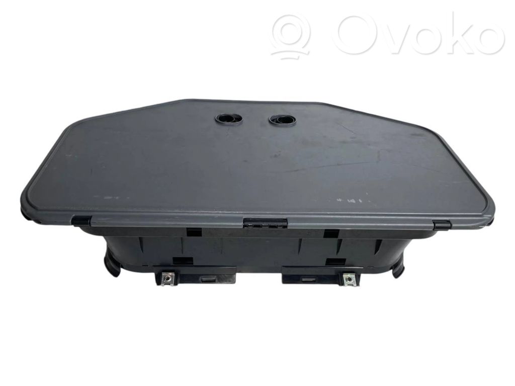 Other type of trunk decorative trim part