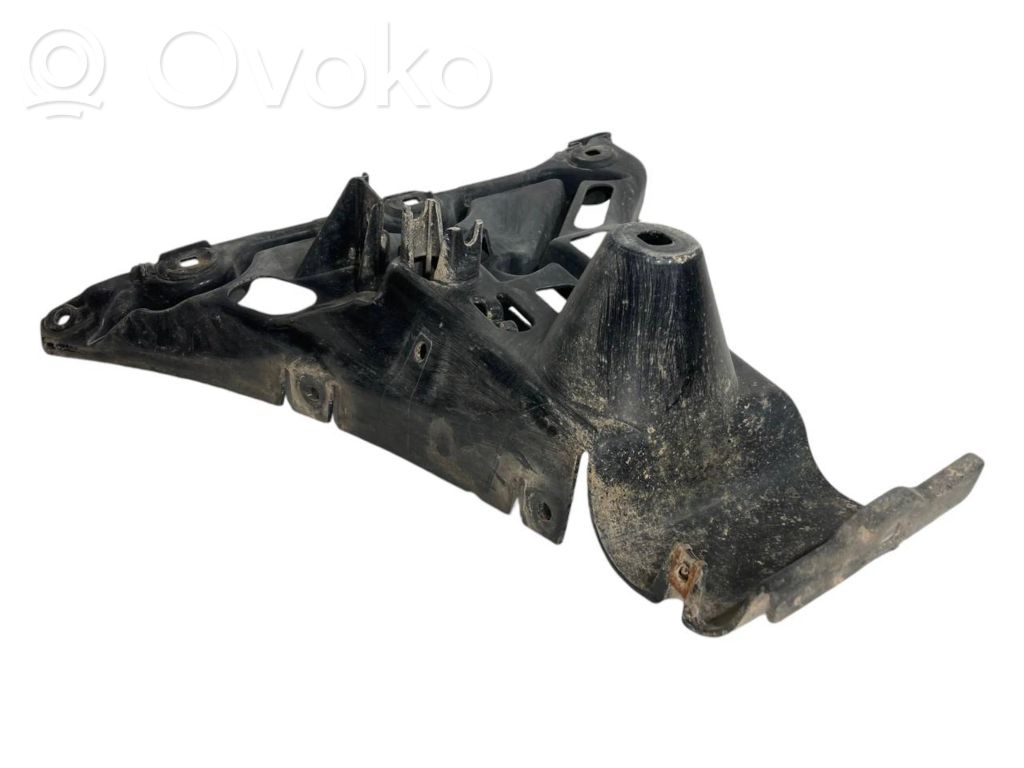 Aizmugurējā bufera montāžas kronšteins