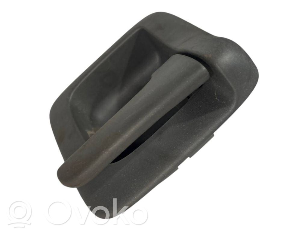 Dzinēja pārsega attaisīšanas rokturītis