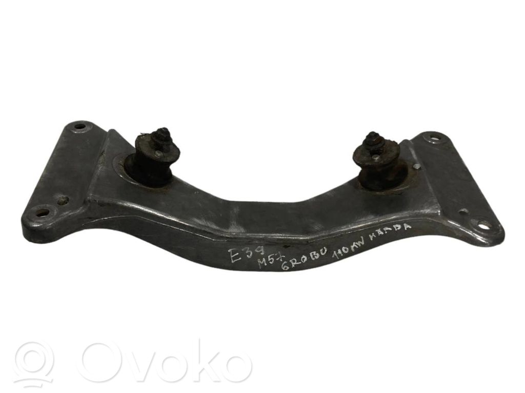 Pārnesumkārbas stiprinājuma kronšteins