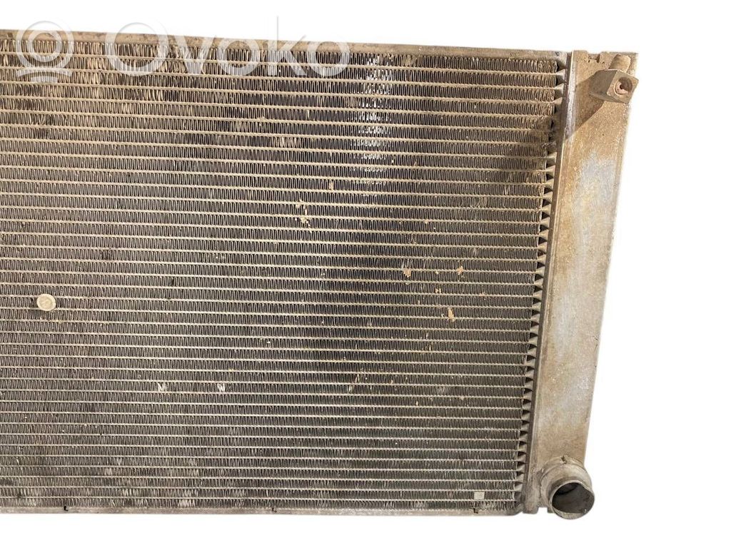 Dzesēšanas šķidruma radiators