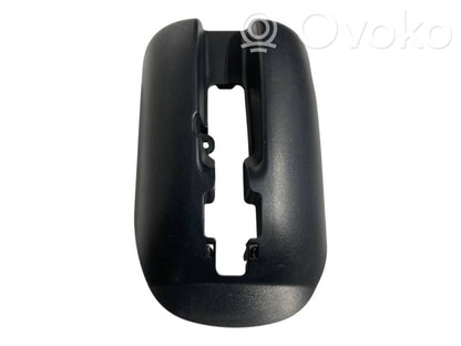 Stūres ass dekoratīvā apdare