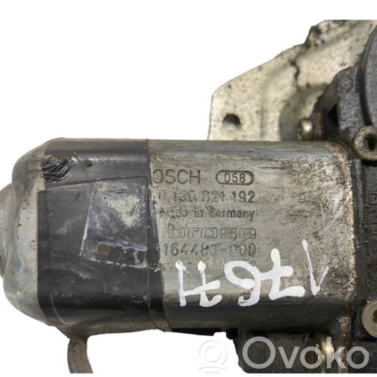 Priekšpusē elektriskā loga pacelšanas mehānisma komplekts