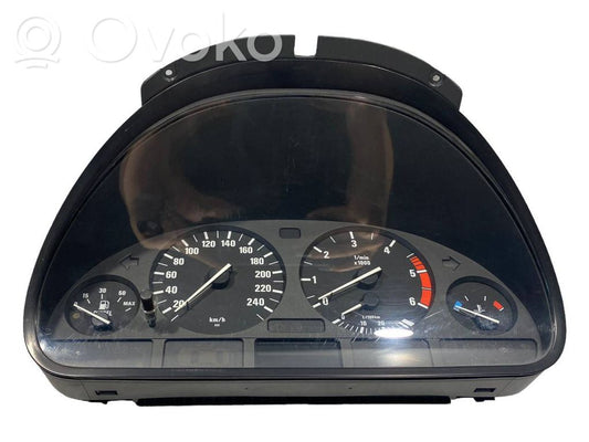 Spidometrs (instrumentu panelī)