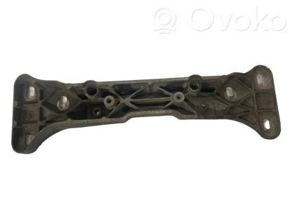 Transmission mounting bracket