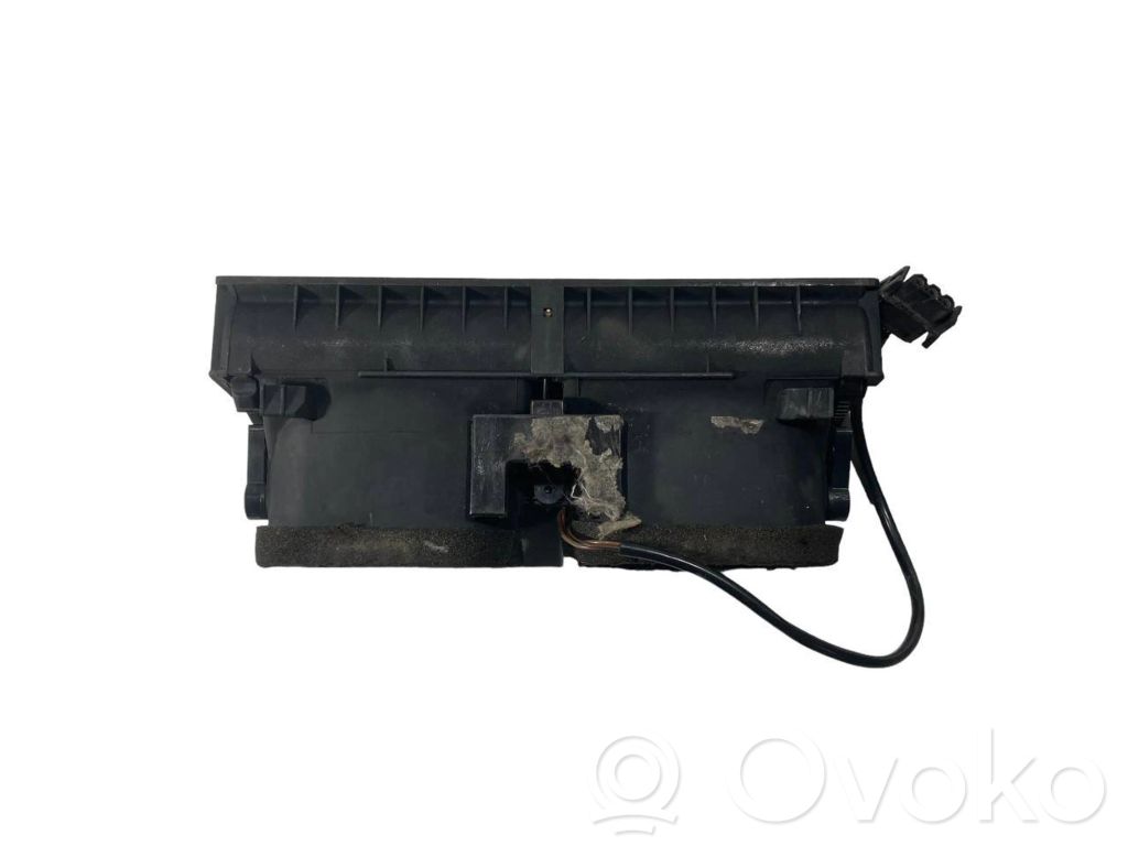 Centrālais gaisa ventilācijas režģis