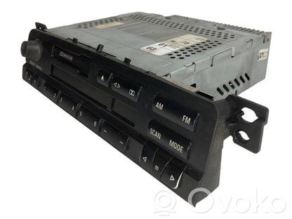 Radio / CD/DVD atskaņotājs / navigācija