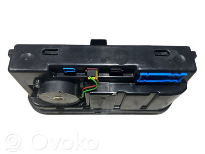 Gaisa kondicioniera / klimata kontroles / salona apsildes vadības bloks (salonā)