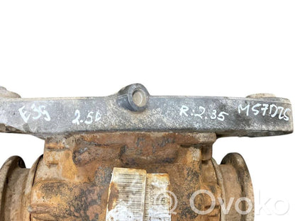 Aizmugurējais reduktors