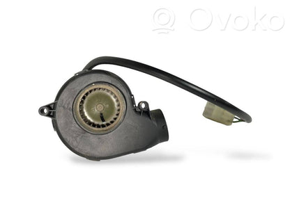 Dzinēja vadības bloka ventilators