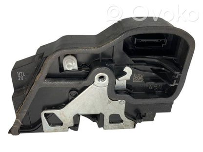 Aizmugurē slēdzene