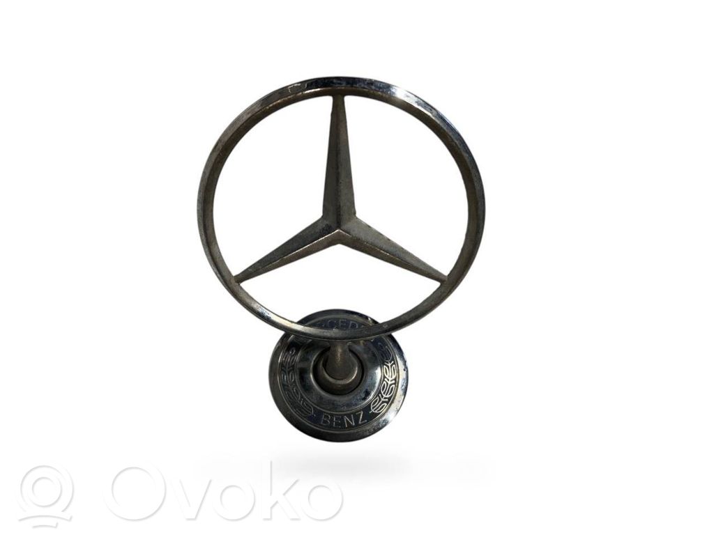 Manufacturer's emblem