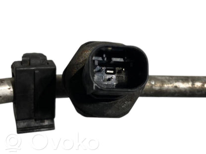 Air conditioner pipe(s) / hose(s)
