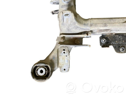 Pusrāmis aizmugurējais / priekšējais