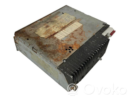 Radio / CD/DVD atskaņotājs / navigācija