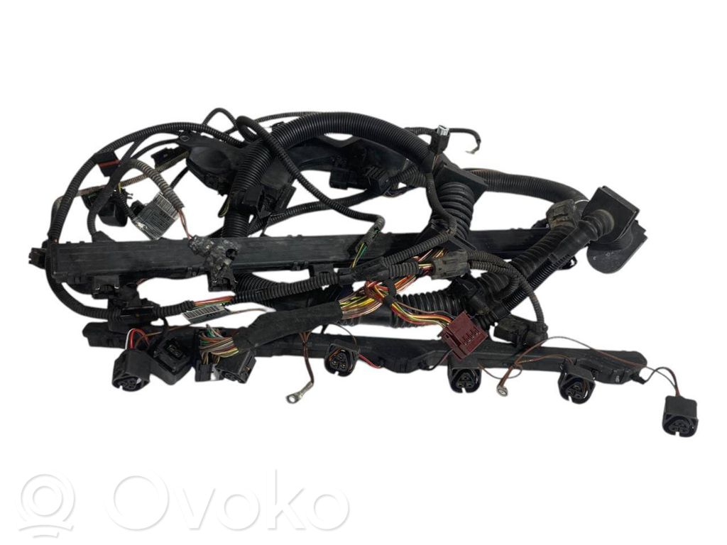 Dzinēja vadu instalācija