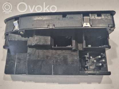 Elektrisko logu slēdzis