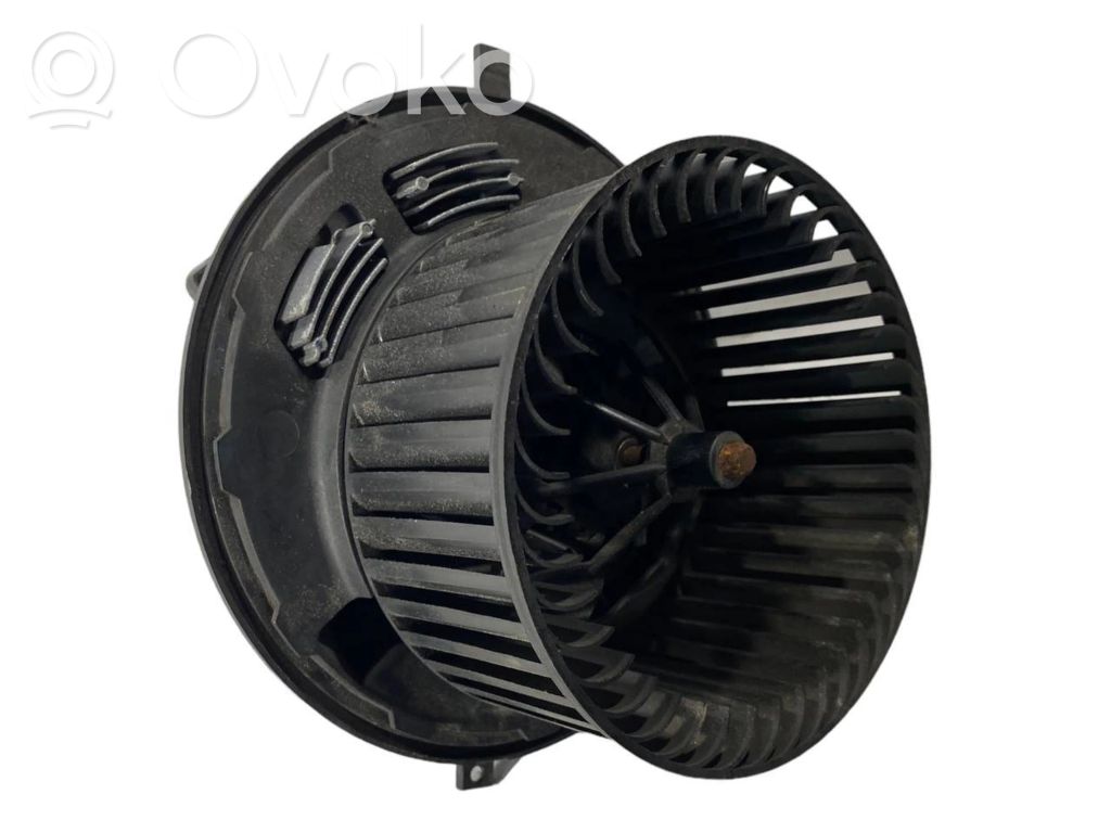Small radiator fan