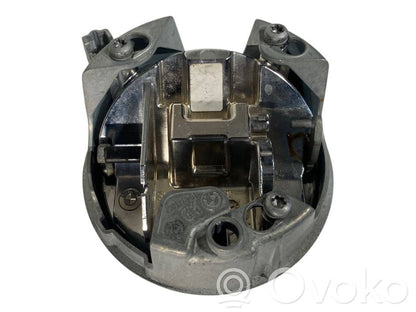 Aizvēršanas rokturis (aizmugurējā pārsega)