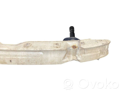 Aizmugurē bampera balka