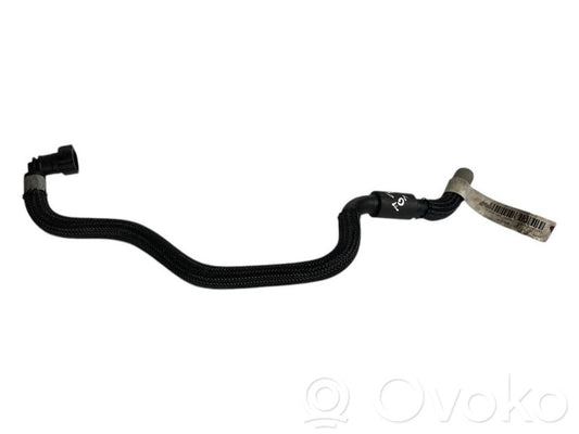 Degvielas caurulīte (-es)