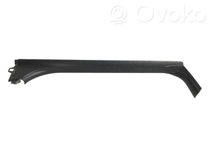 Priekšējā sliekšņa dekoratīvā apdare (iekšējā)