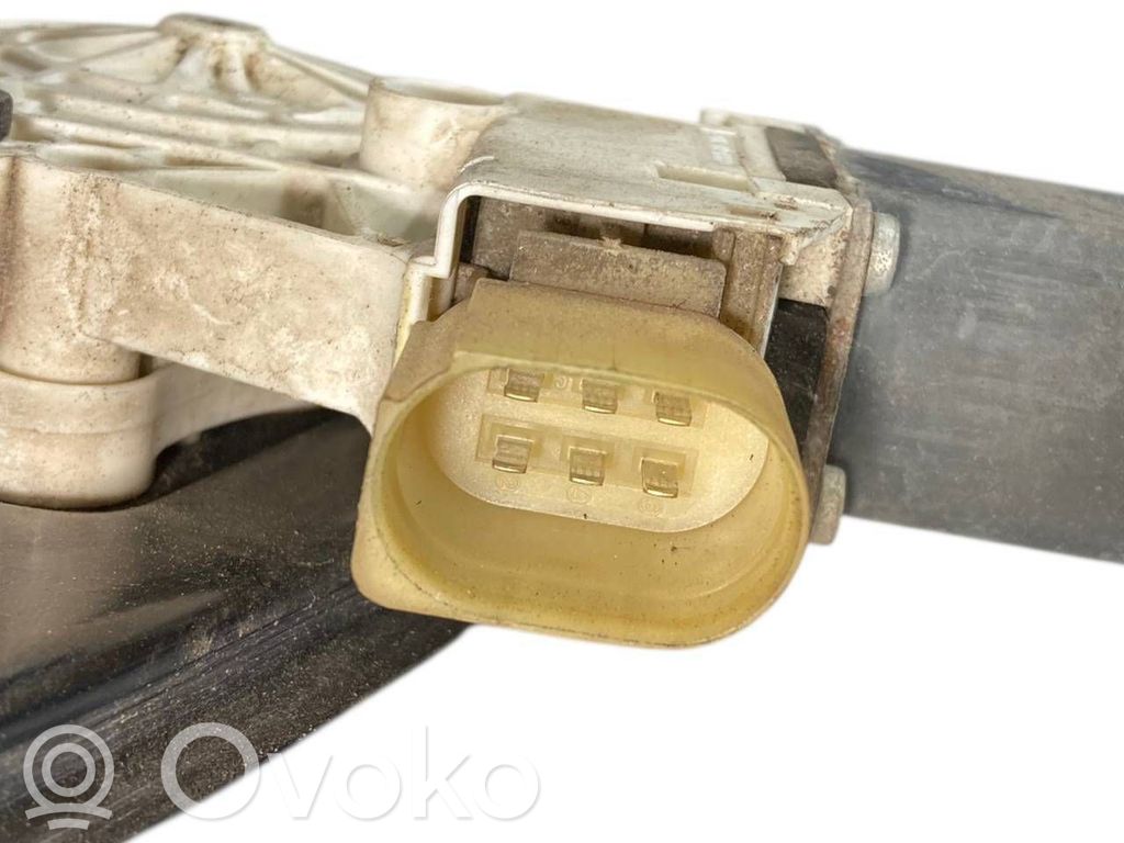 Priekšpusē elektriskā loga pacelšanas mehānisma komplekts