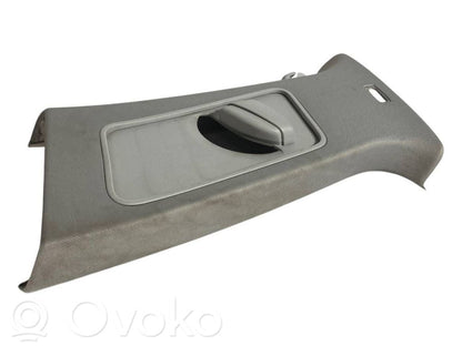 (B) statņa dekoratīvā apdare (augšdaļa)