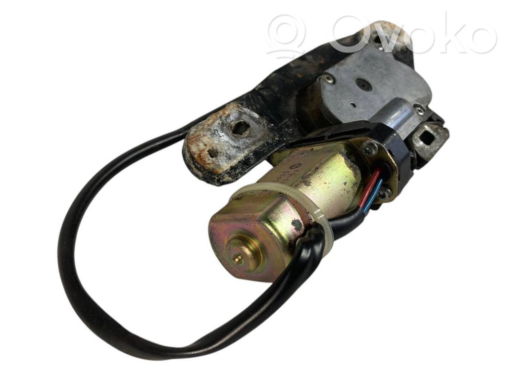 Tailgate latch