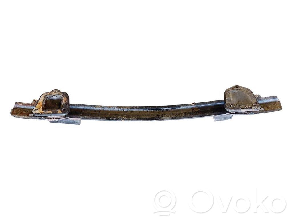 Aizmugurē bampera balka