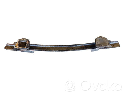 Aizmugurē bampera balka