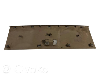 Cita veida bagāžnieka dekoratīvās apdares detaļa