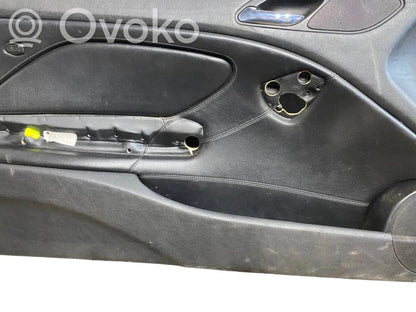 Priekšējo durvju apdare