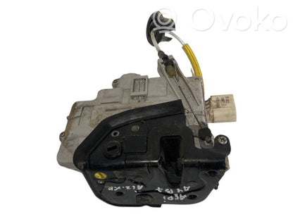 Aizmugurē slēdzene