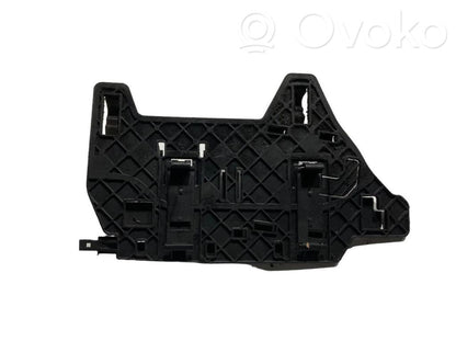 Cita veida dzinēja nodalījuma detaļa