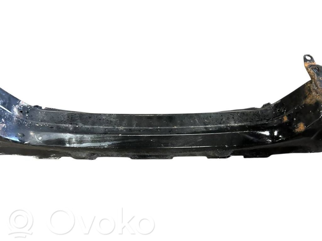 Priekšpusē bampera sija / balka