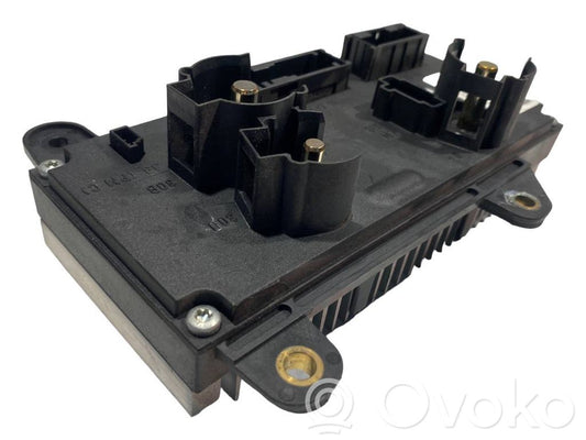 Barošanas vadības bloks