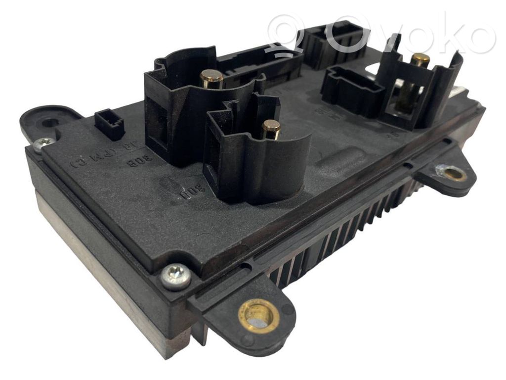 Barošanas vadības bloks