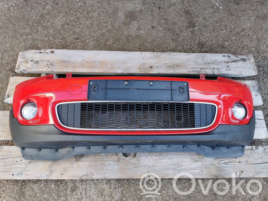 Передний бампер