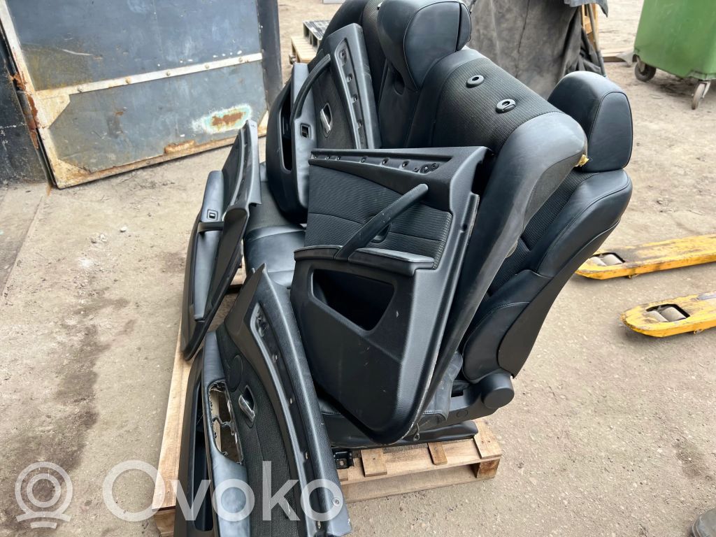 Комплект сидений